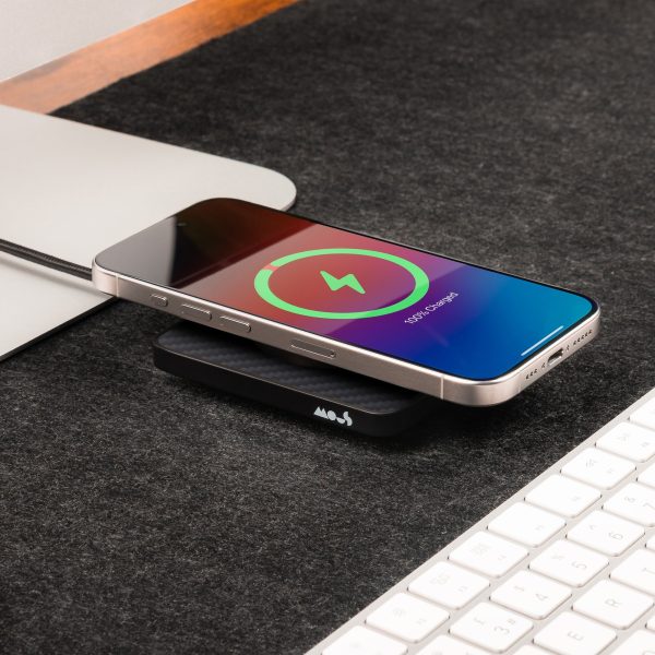 Aramid Fibre Charging Pad with Qi2 Online