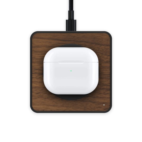 Walnut Charging Pad with Qi2 Online